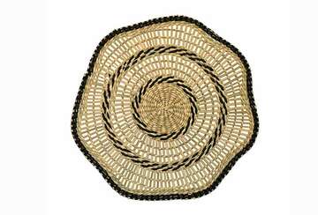 Scalloped Circular Seagrass Mat